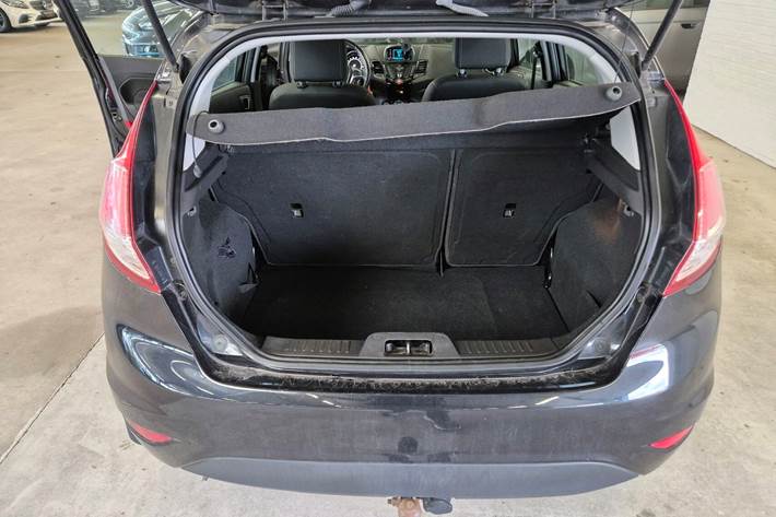 Sort Ford Fiesta fra 2015