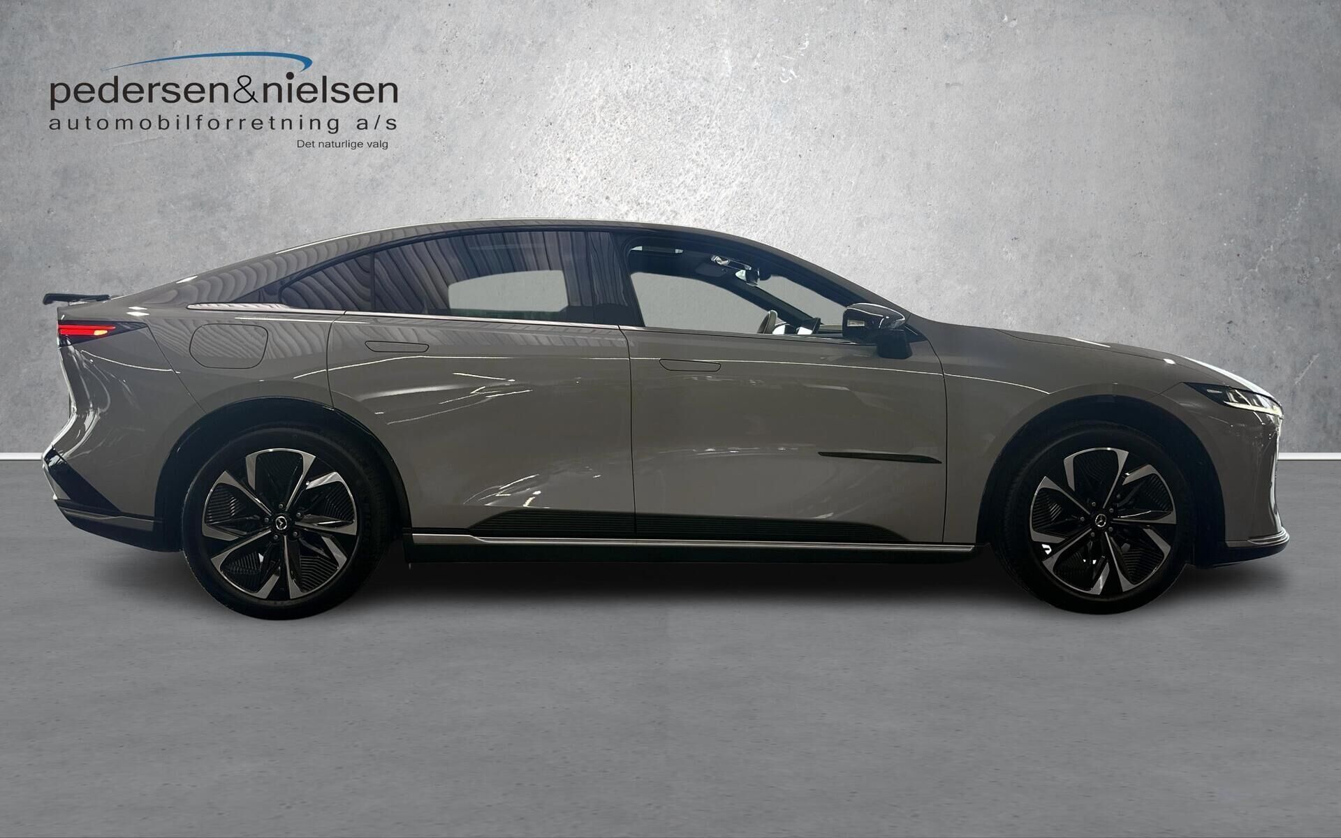 Mazda 6e EL Takumi Plus 258HK 5d Aut.