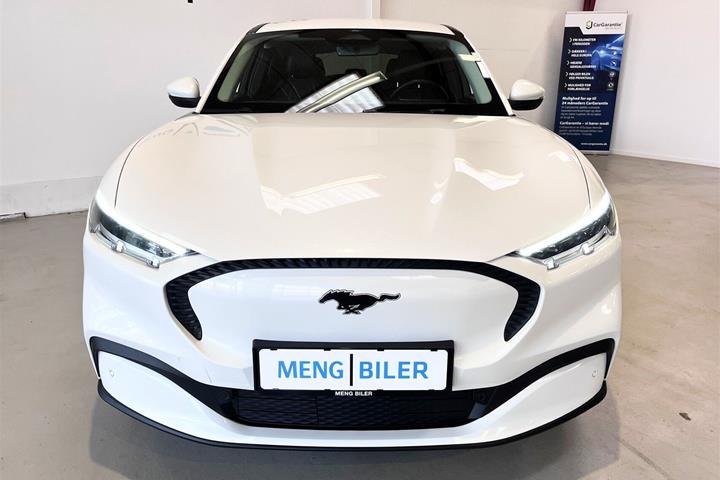 Hvid Ford Mustang Mach-E fra 2022