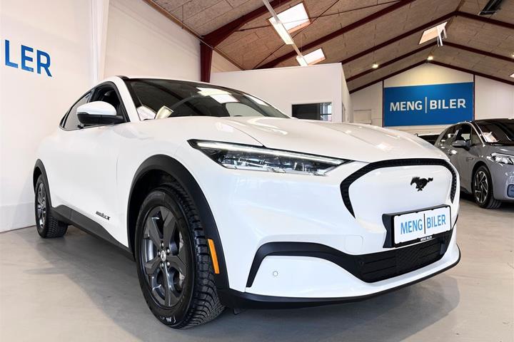 Hvid Ford Mustang Mach-E fra 2022