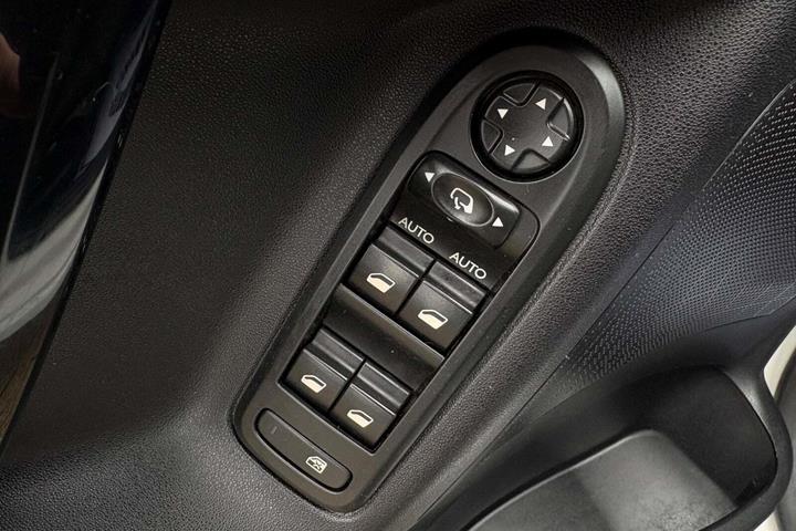 Grøn Citroën C3 fra 2016