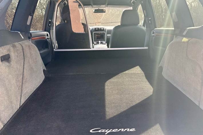 Orange Porsche Cayenne S fra 2006