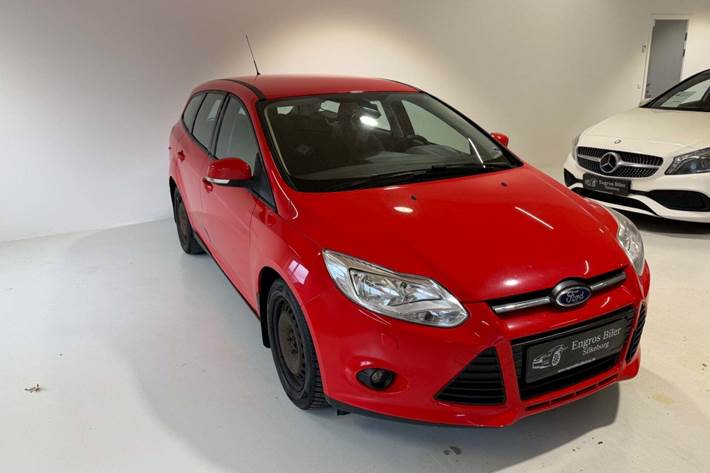 Rød Ford Focus fra 2012