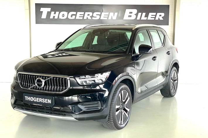Sort Volvo XC40 fra 2022