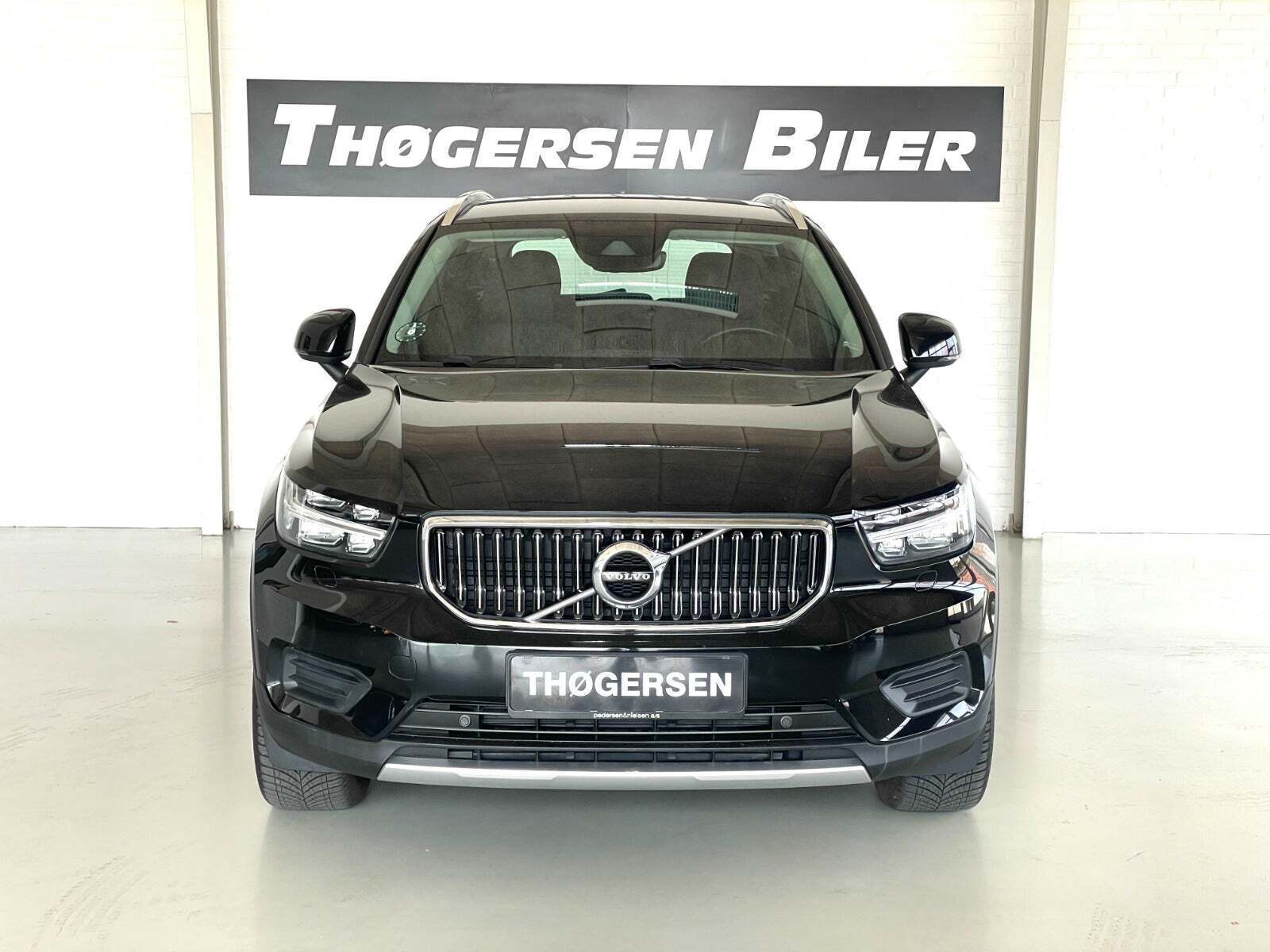 Sort Volvo XC40 fra 2022
