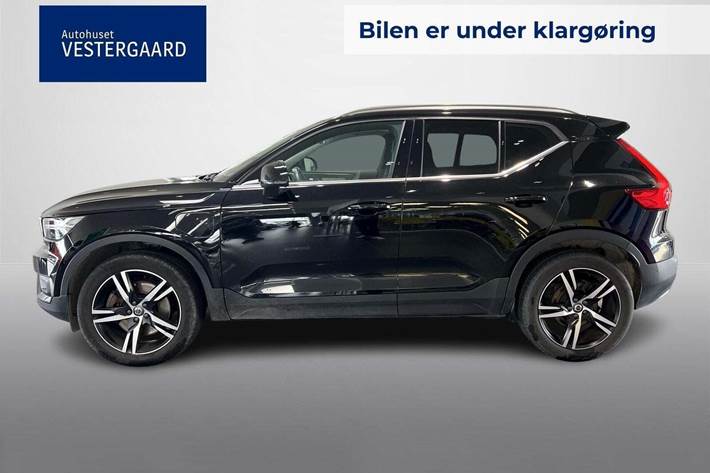 Sort Volvo XC40 fra 2020