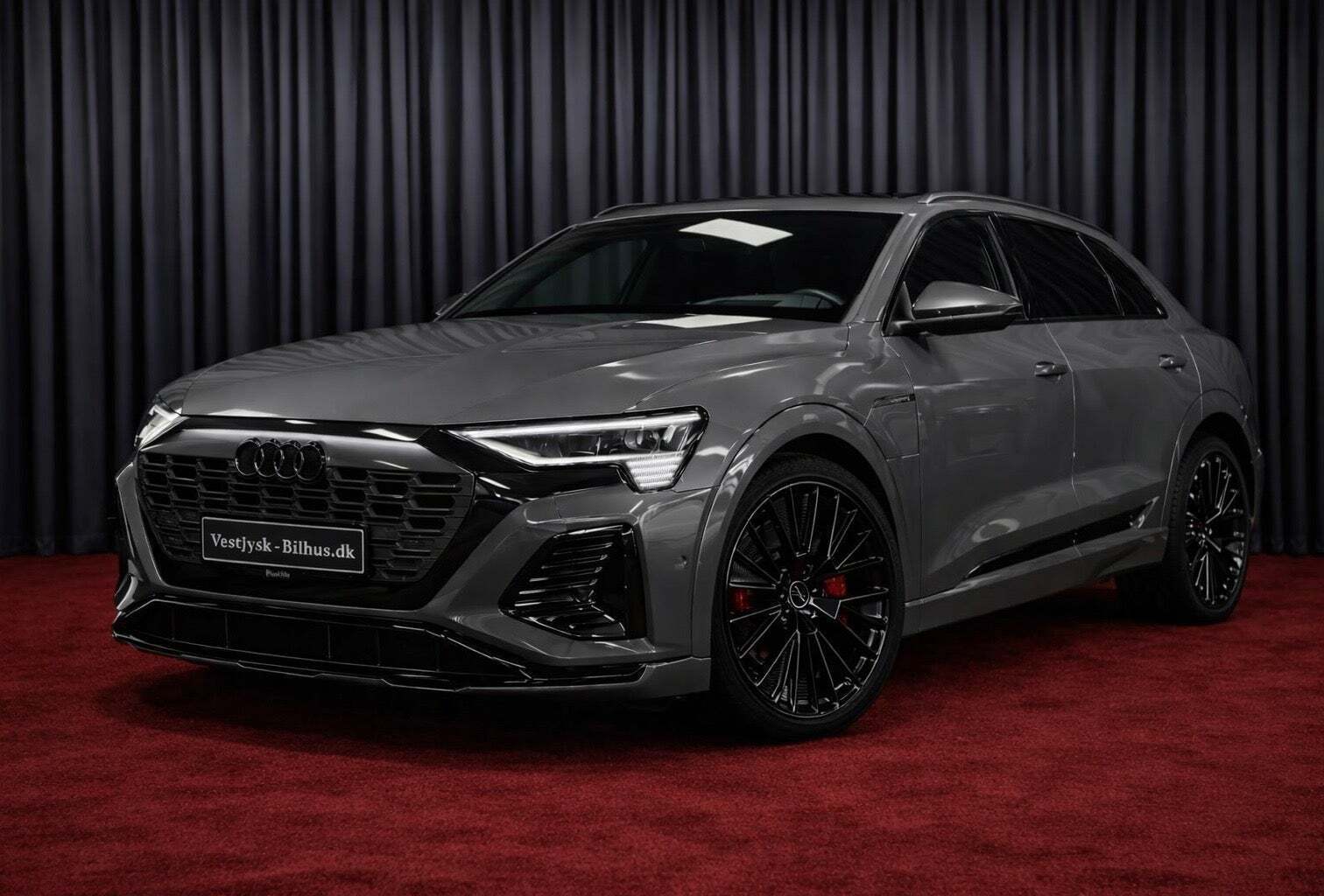 Audi Q8 e-tron 55 S-line quattro