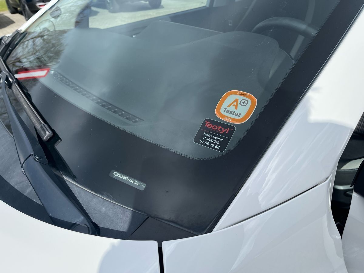 Hvid Hyundai i10 fra 2020