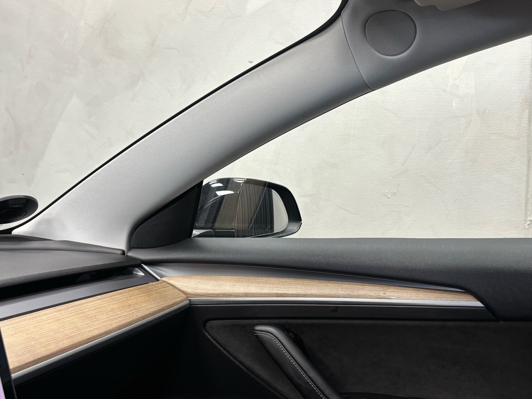 Sort Tesla Model 3 fra 2021