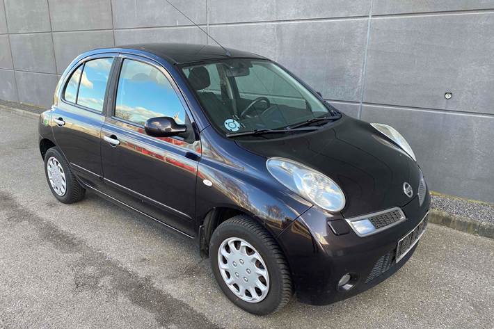 Sort Nissan Micra fra 2009