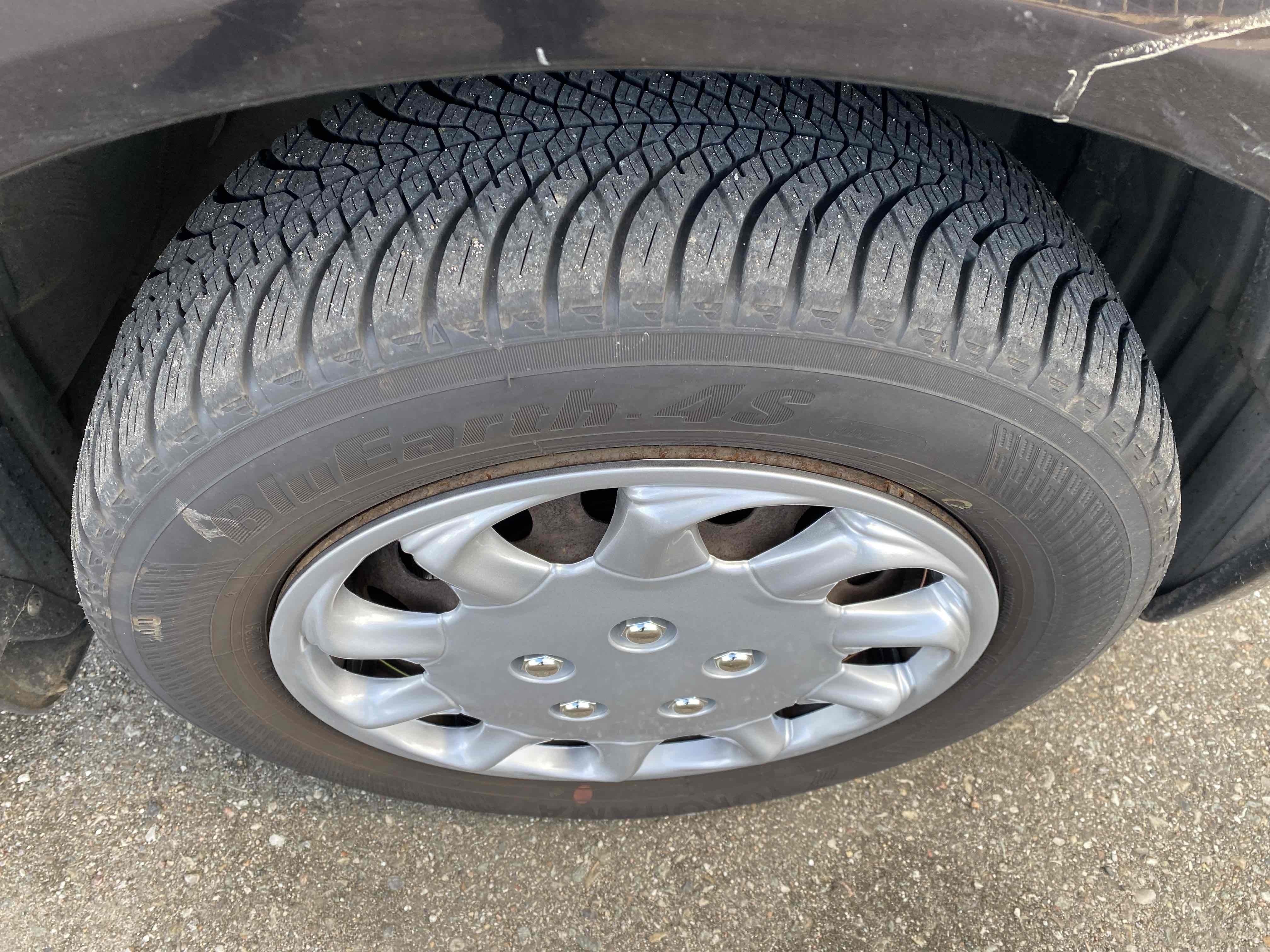 Sort Nissan Micra fra 2009