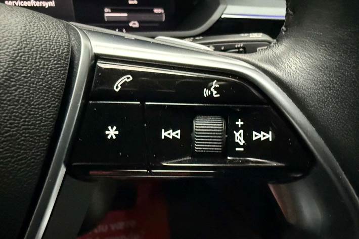 Blå Audi e-tron fra 2022