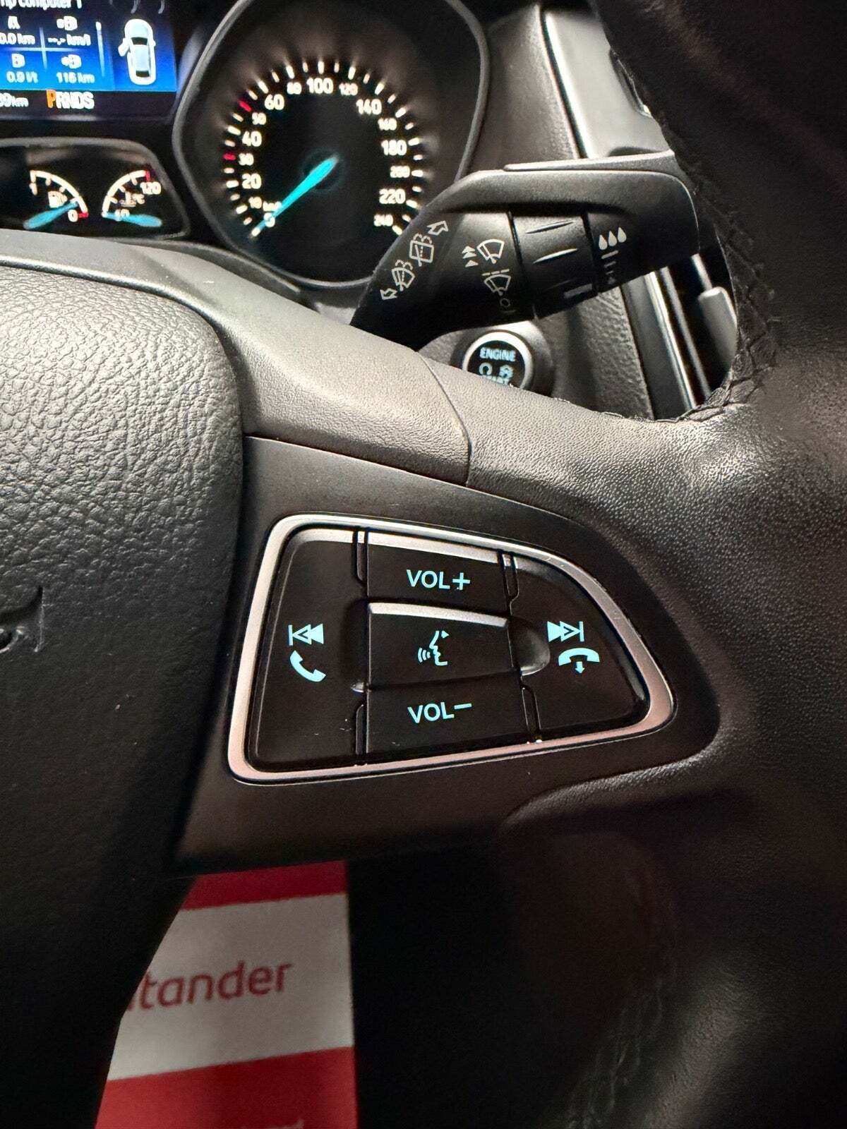 Grå Ford Focus fra 2017