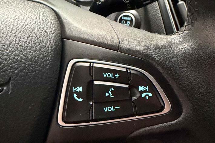 Grå Ford Focus fra 2017