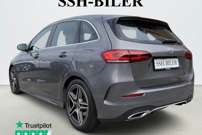 Grå Mercedes B200 fra 2020