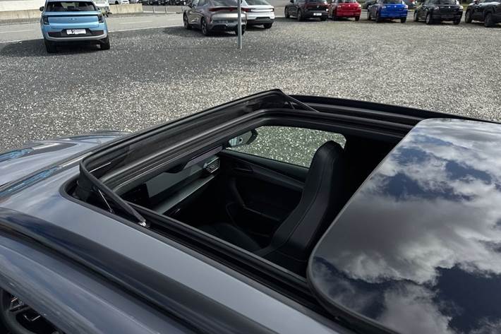 Grå Cupra Leon fra 2022