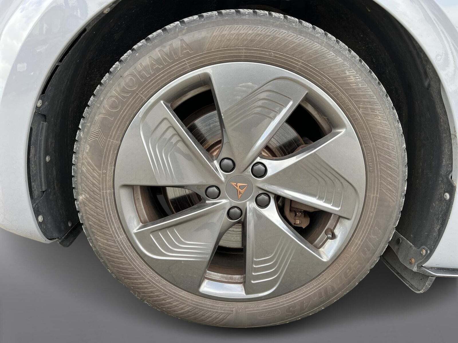 Grå Cupra Born fra 2022