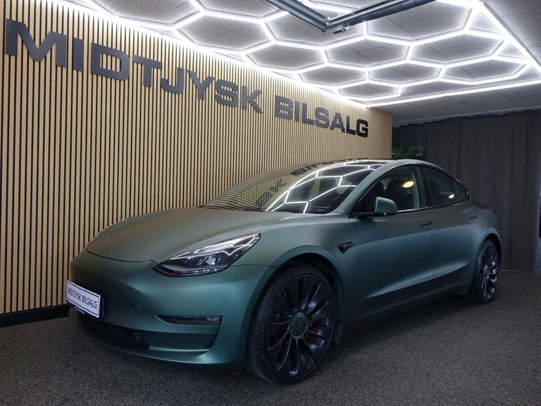 Tesla Model 3 Performance AWD