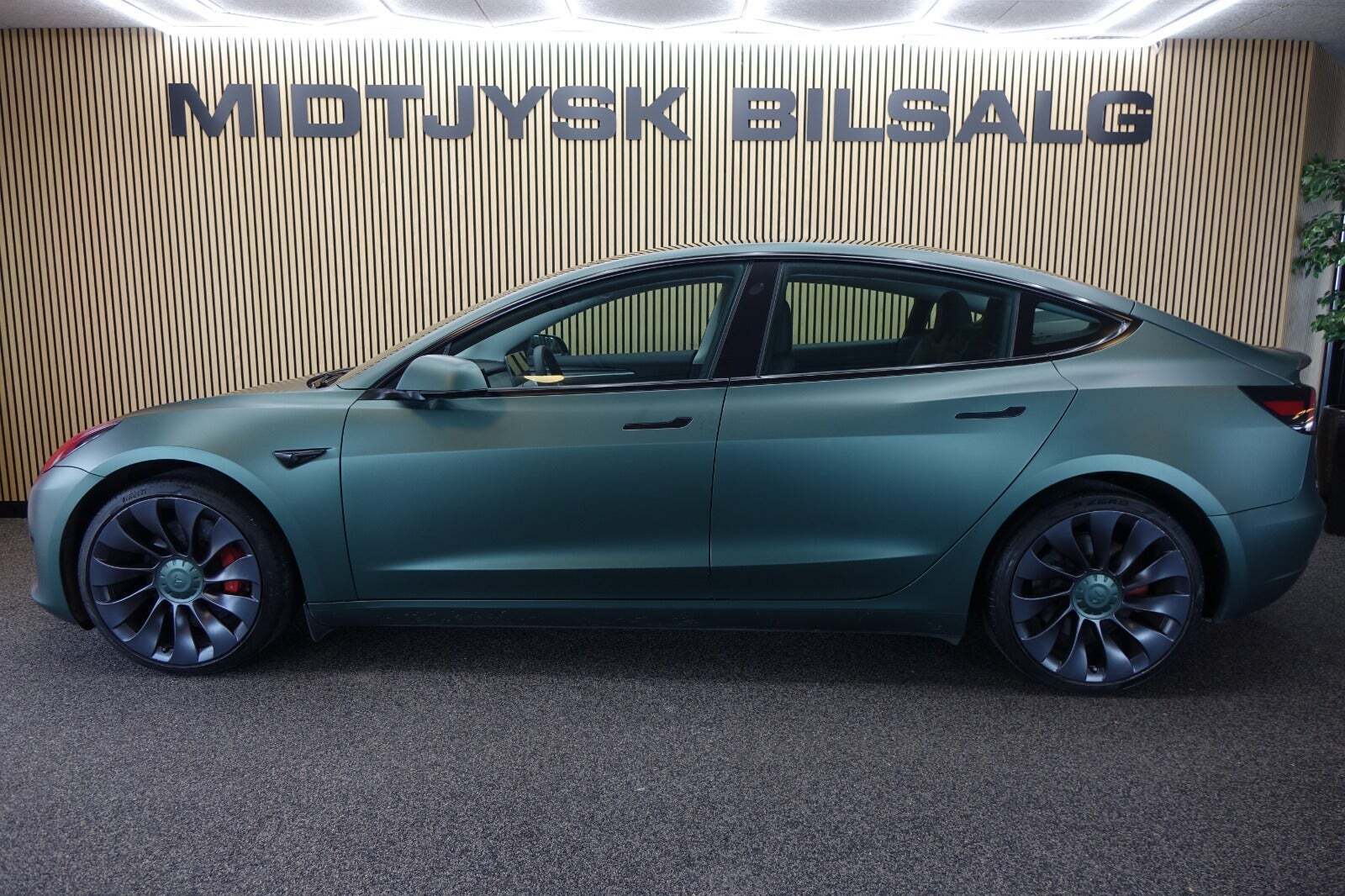 Tesla Model 3 Performance AWD