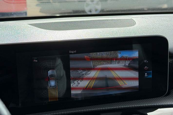 Grå Mercedes A180 d fra 2020