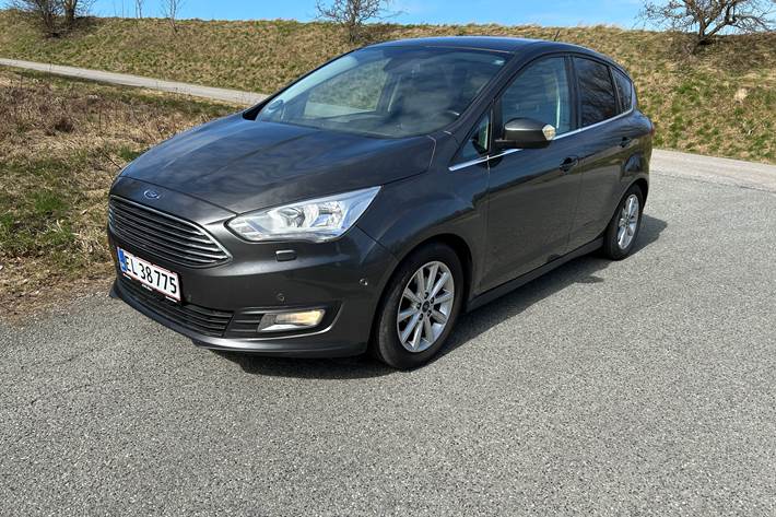 Grå Ford C-MAX fra 2017