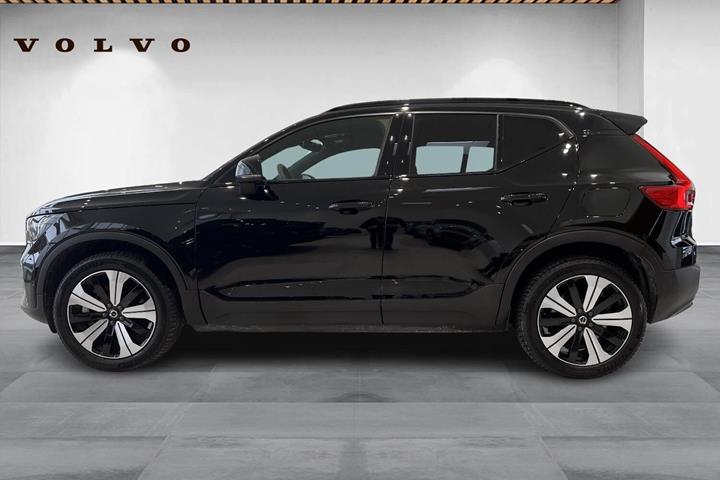Sort Volvo XC40 fra 2022