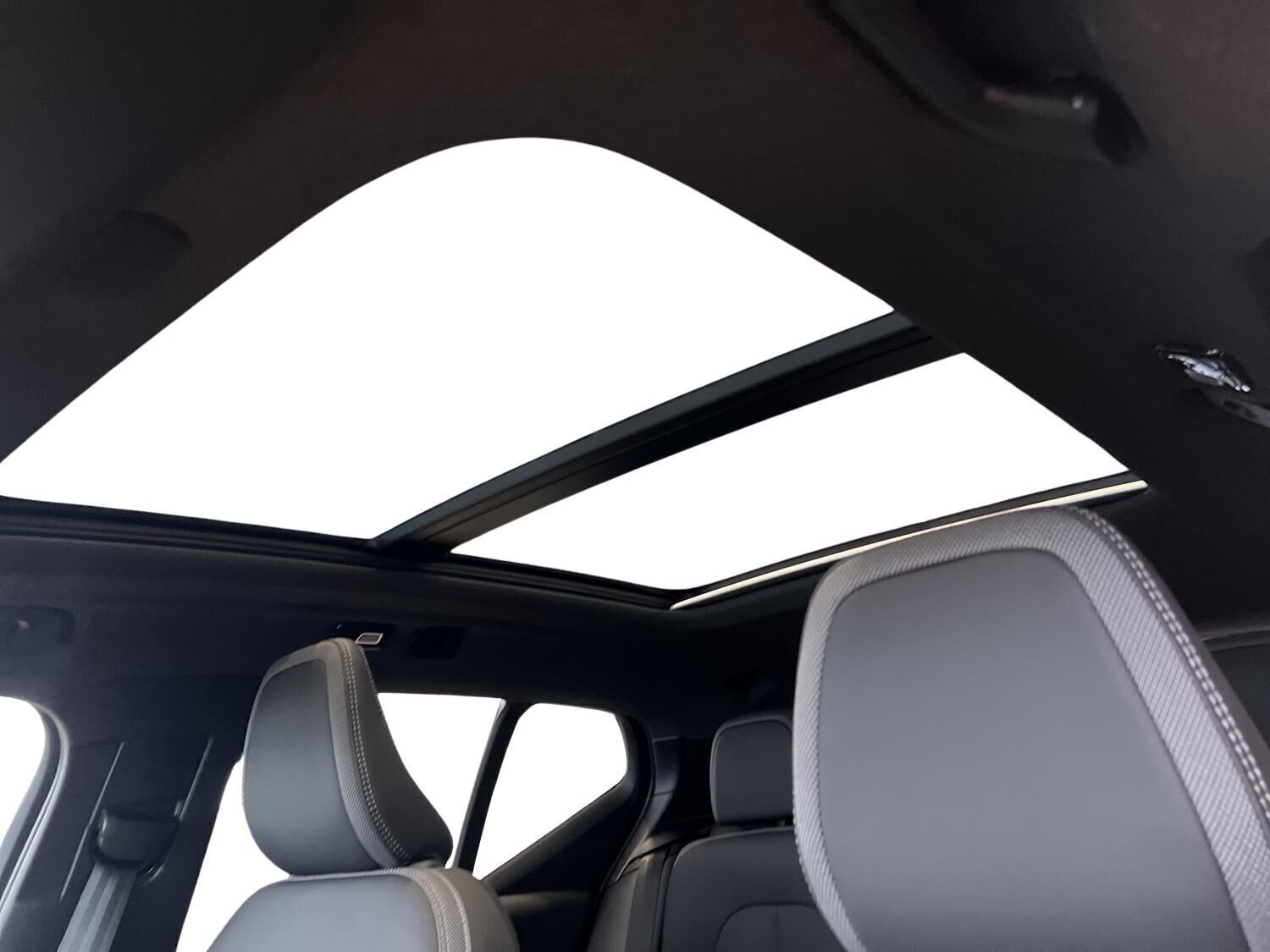 Sort Volvo XC40 fra 2022