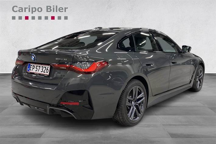 Grå BMW i4 fra 2024