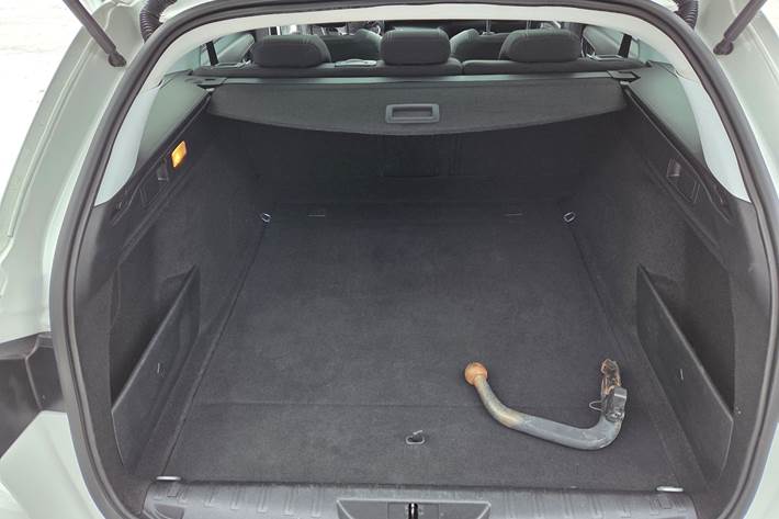 Hvid Peugeot 308 fra 2019