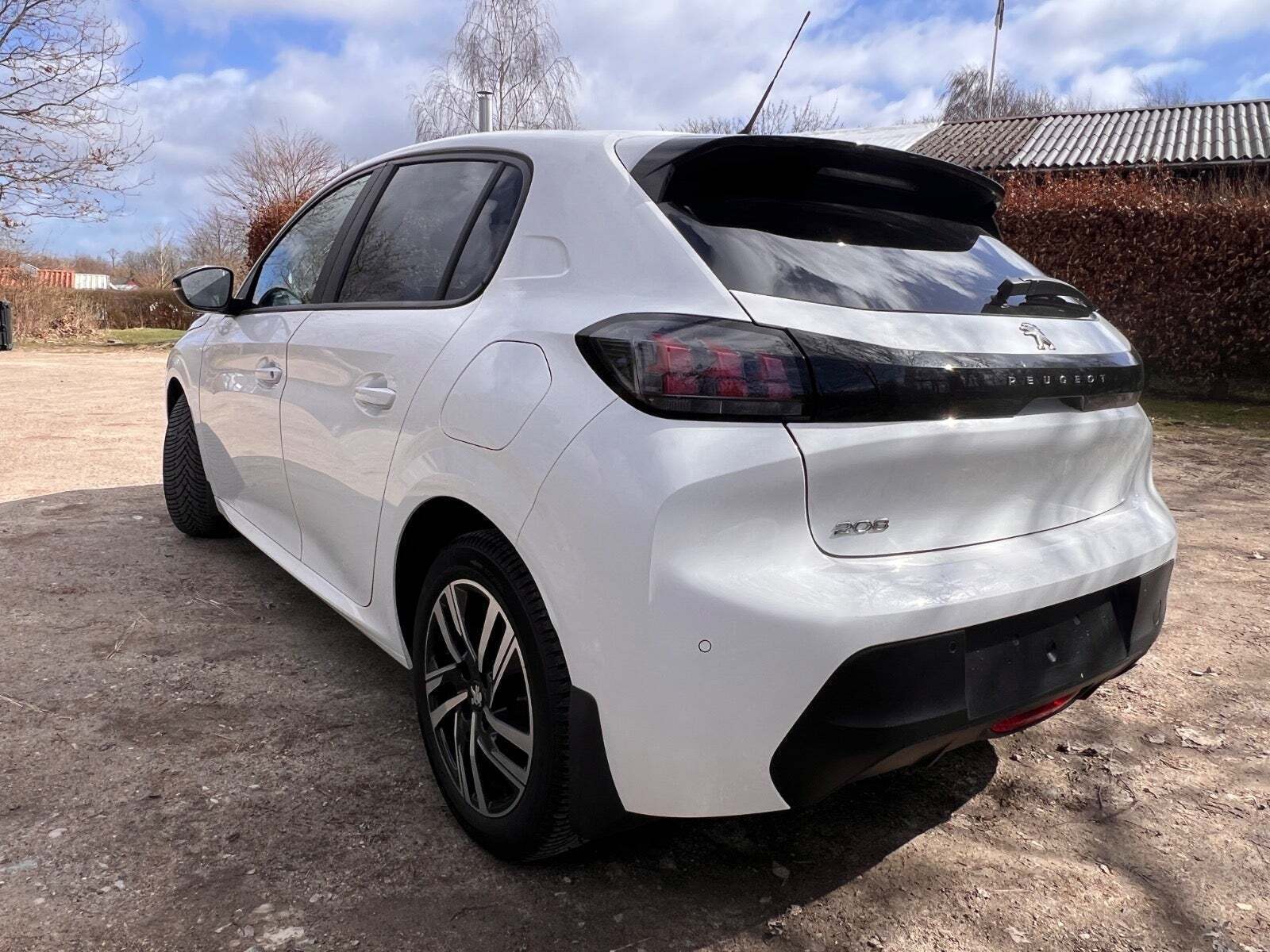 Peugeot 208 1,2 PureTech 75 Black Limited