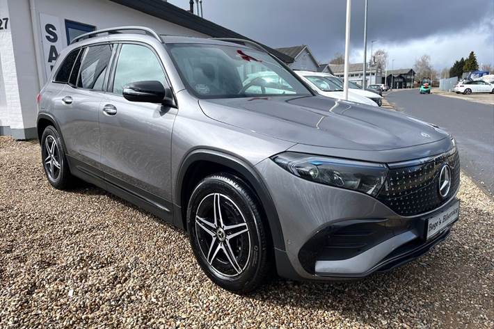 Grå Mercedes EQB 250+ fra 2024