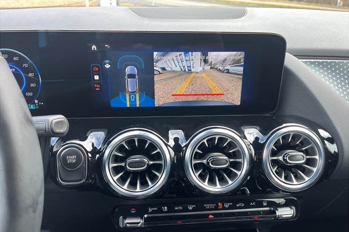 Sort Mercedes EQA 250 fra 2025