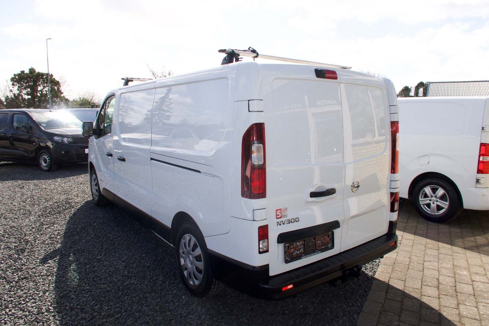 Nissan NV300 1,6 dCi 125 L2H1 Comfort Van