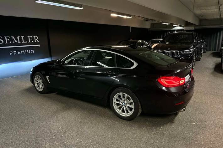 Sort BMW 420i fra 2018