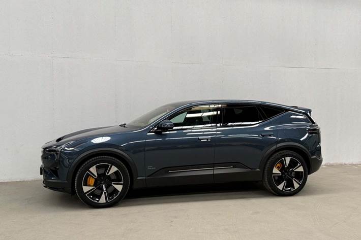 Blå Polestar 3 fra 2024