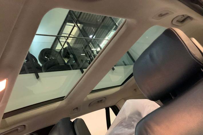 Grå Mercedes E300 fra 2016