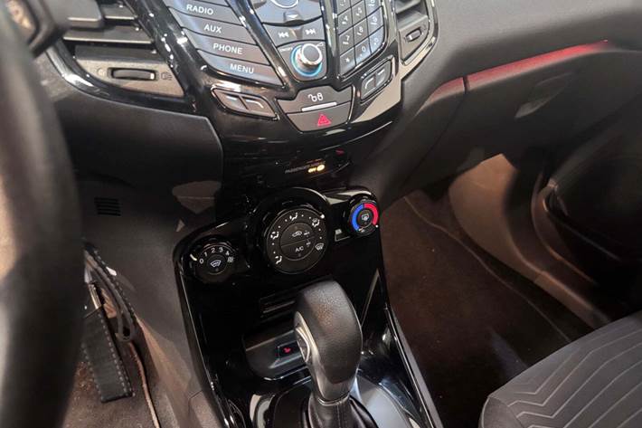 Sort Ford Fiesta fra 2015