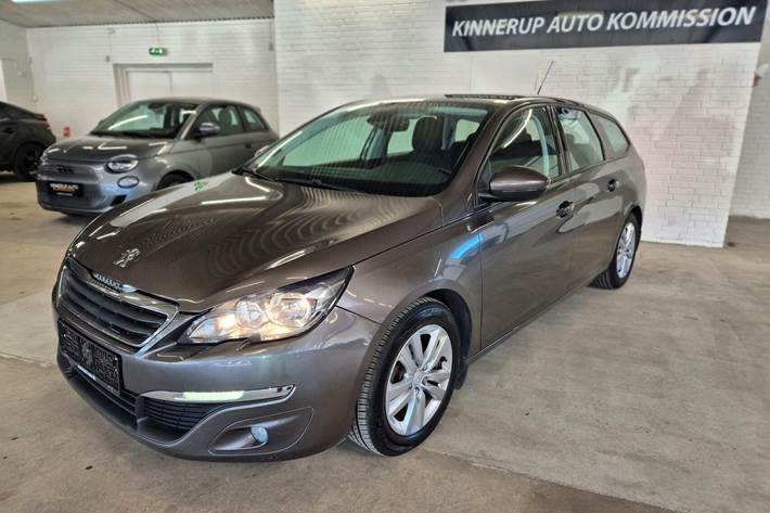 Sort Peugeot 308 fra 2014