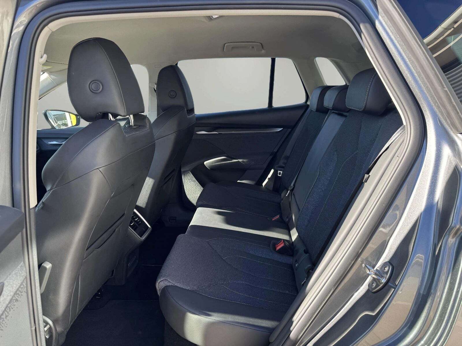 Grå Skoda Elroq fra 2025