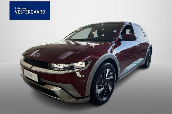 Rød Hyundai Ioniq 5 fra 2025