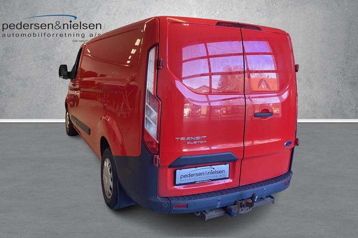 Rød Ford Transit Custom fra 2017