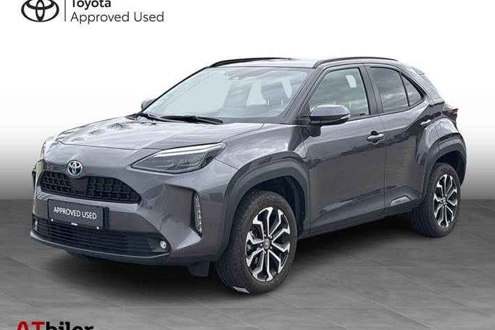 Grå Toyota Yaris Cross fra 2024