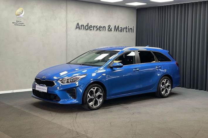 Blå Kia Ceed fra 2020