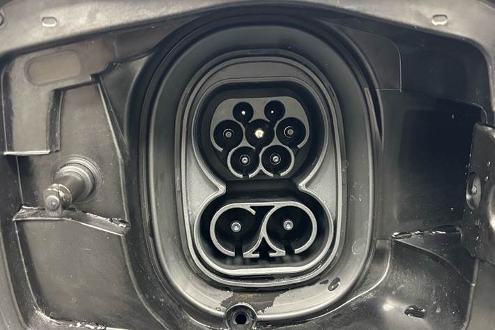 Hvid Skoda Elroq fra 2026