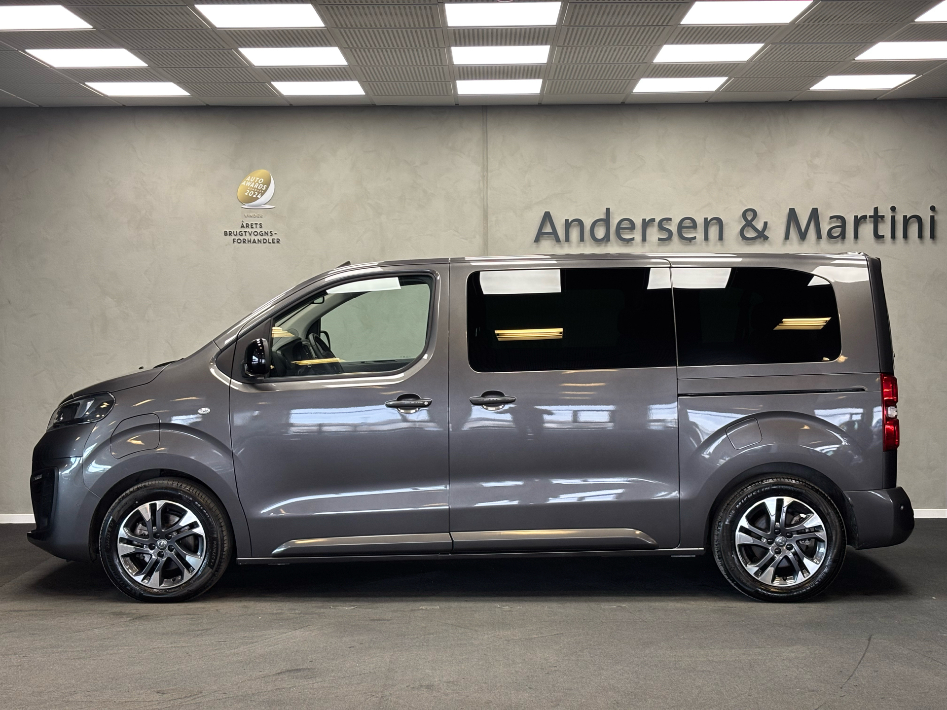 Opel Zafira-e Life L2 EL Business 8 prs 136HK Aut.