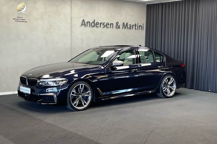 Sort BMW M550i fra 2018