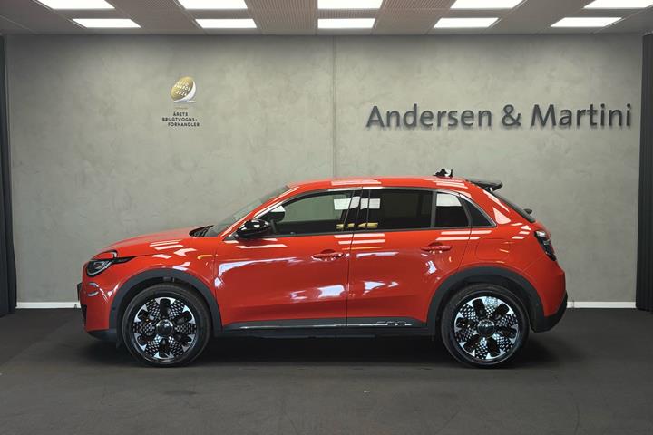 Rød Fiat 600e fra 2023