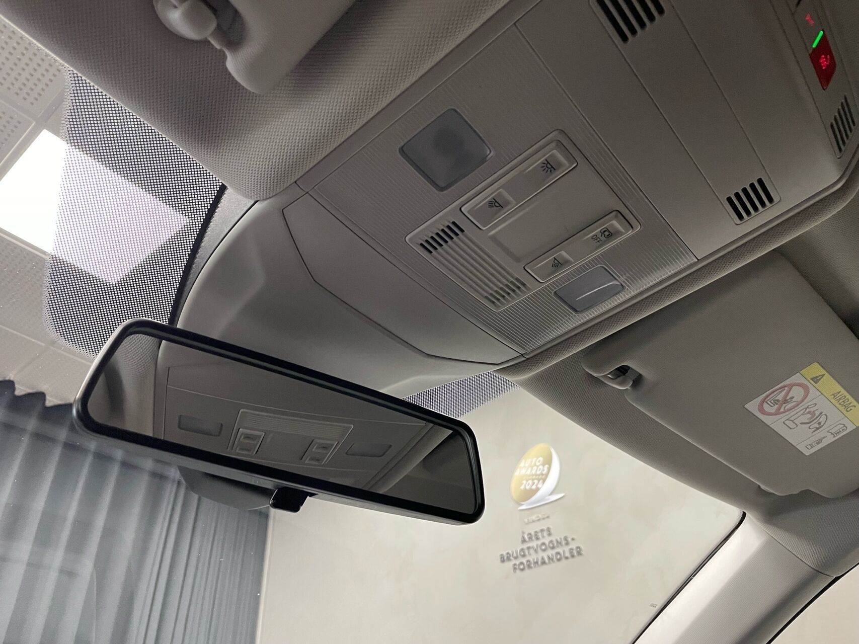 Grå VW T-Cross fra 2021