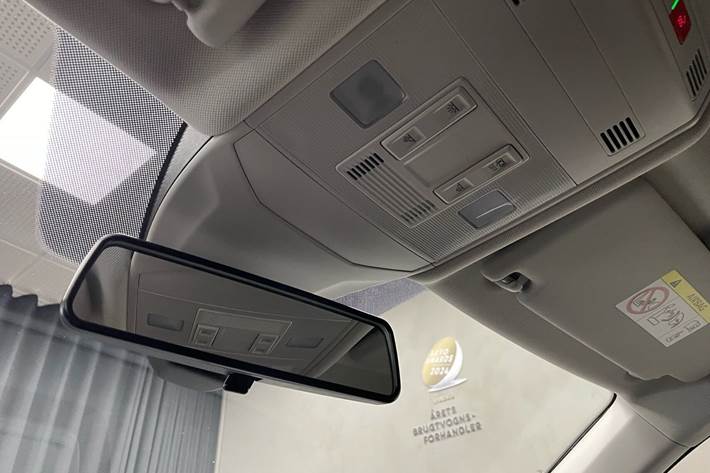 Grå VW T-Cross fra 2021