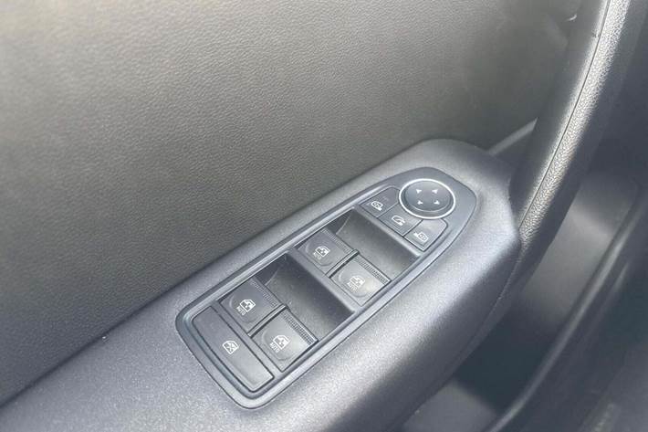 Hvid Renault Captur fra 2020